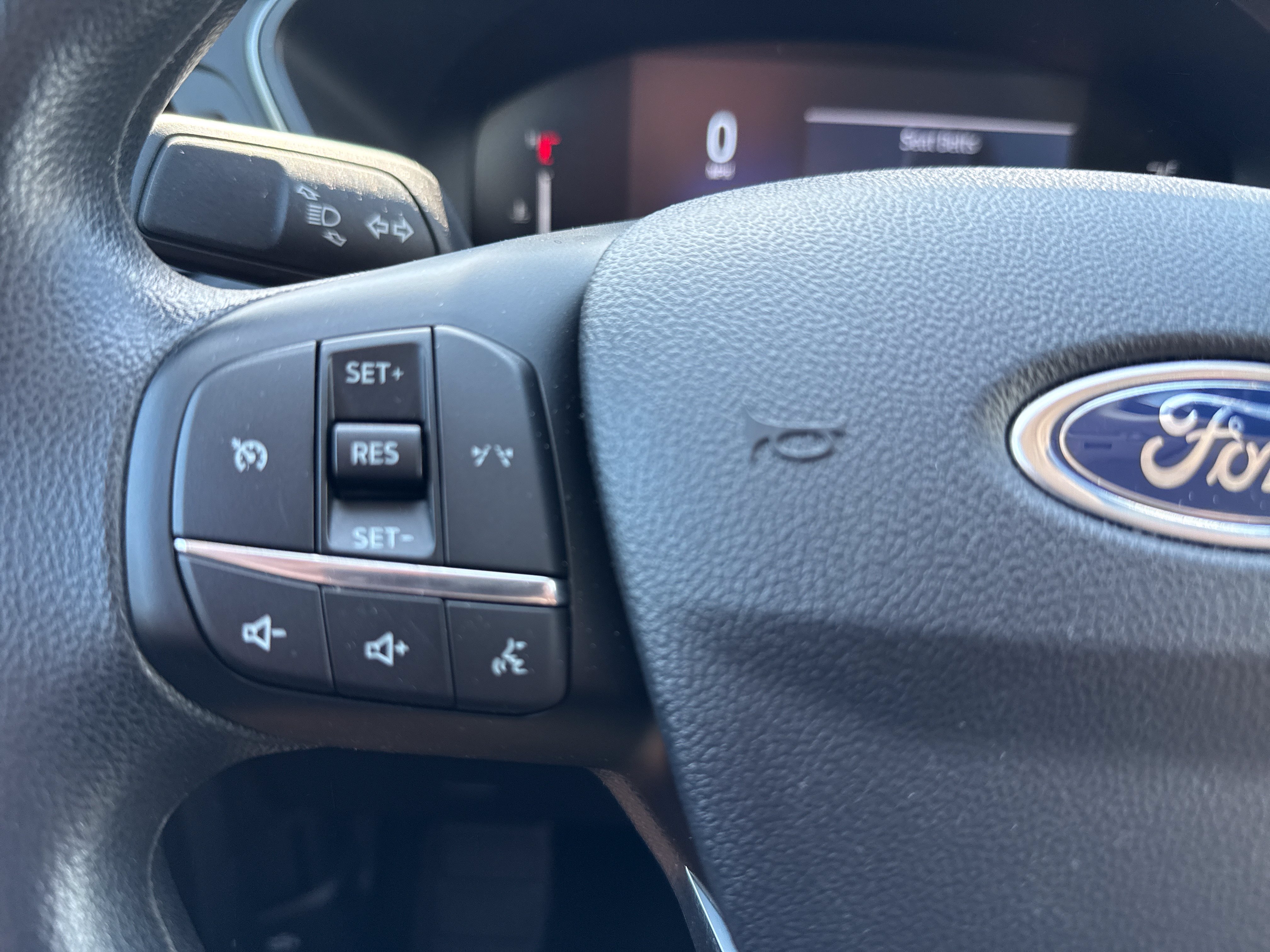 Used 2025 Ford Escape Active AWD/4WD image 18