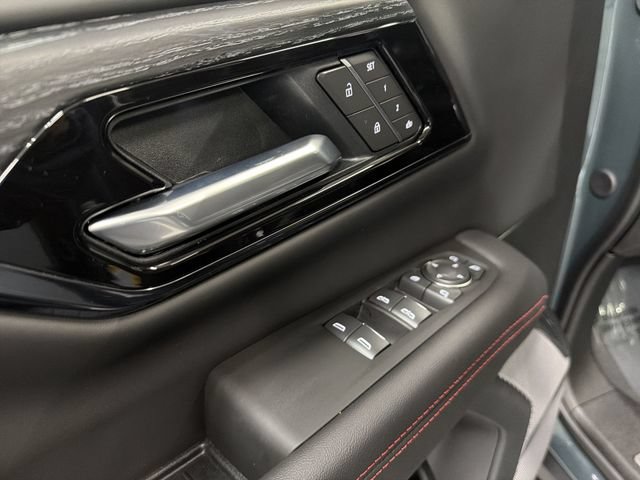 New 2026 GMC Yukon XL AT4 Ultimate w/ LPO, Illumination Package AWD/4WD image 26