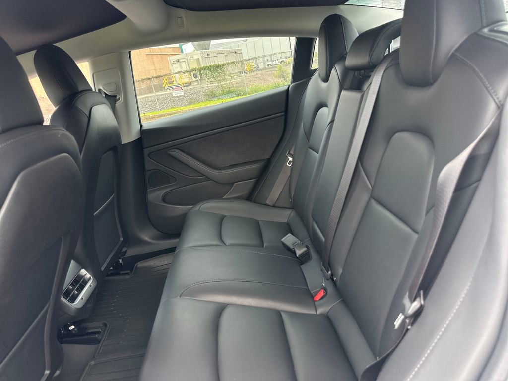 Used 2018 Tesla Model 3 Long Range image 14