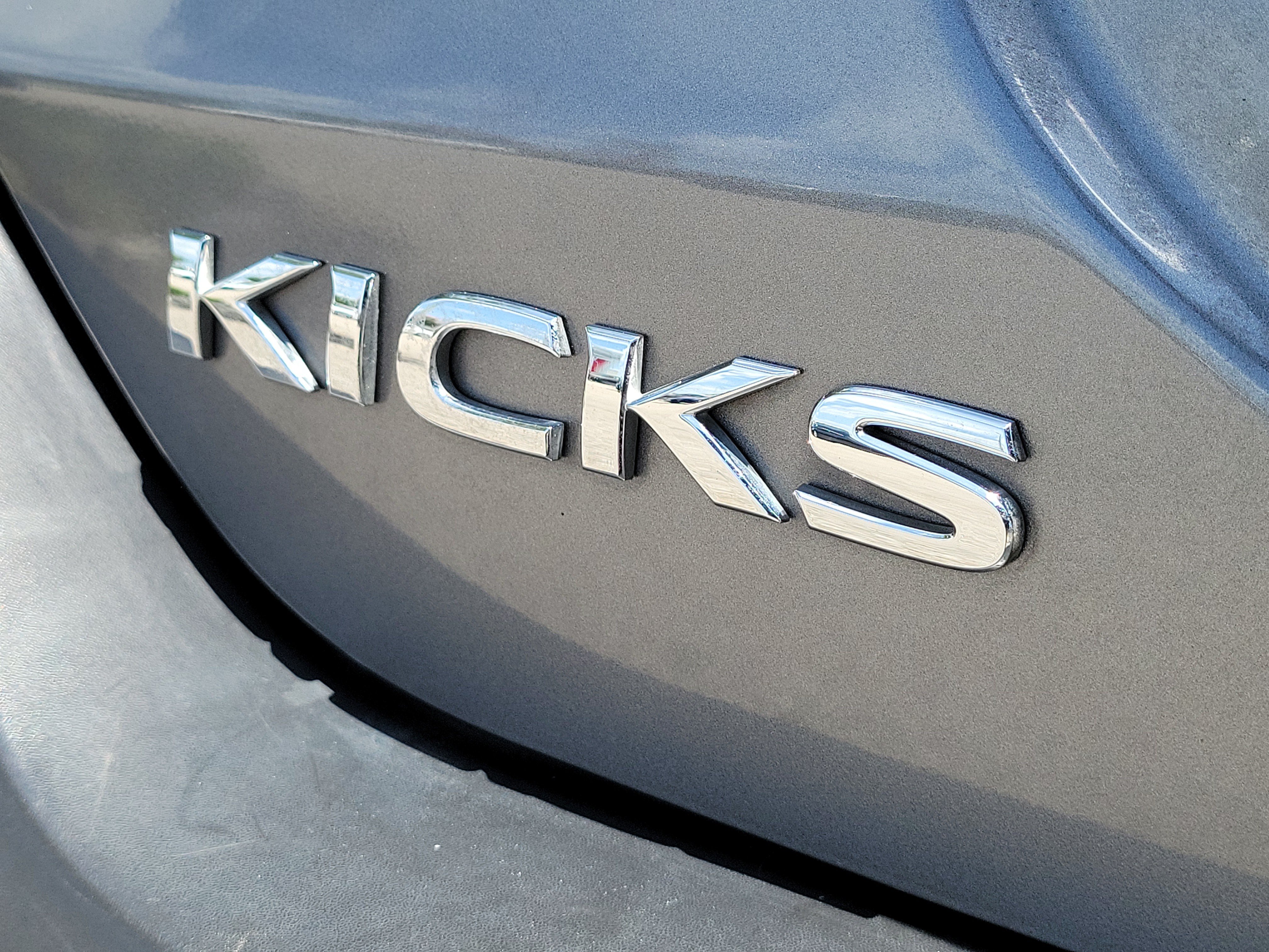 Certified 2020 Nissan Kicks SR w/ SR Premium Package FWD image 11