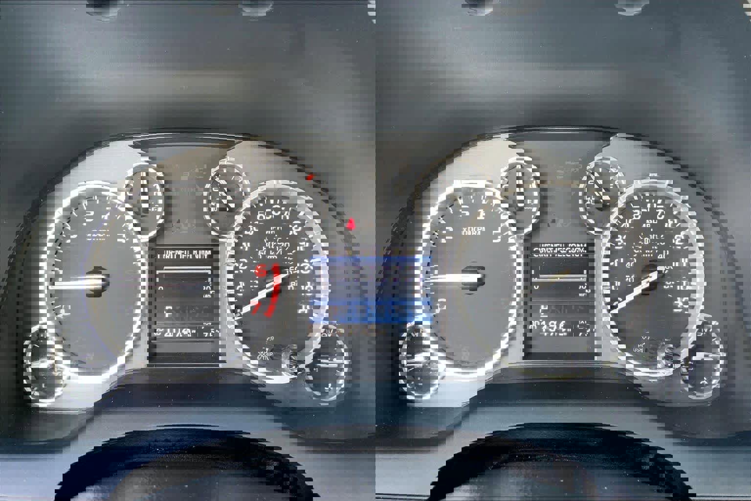 Used 2015 Toyota Tundra SR5 w/ SR5 Upgrade Package image 24