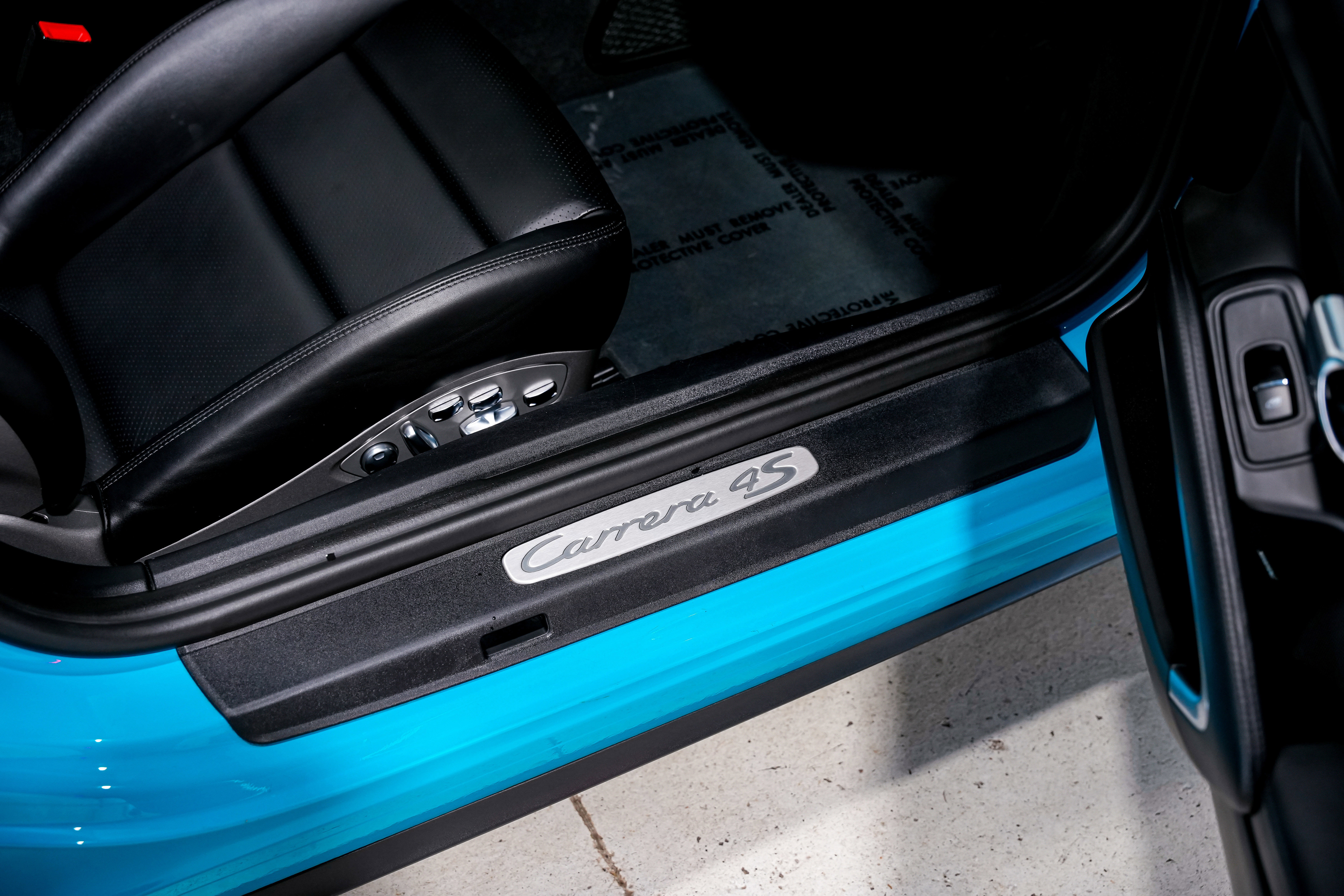 Used 2018 Porsche 911 Carrera 4S image 27