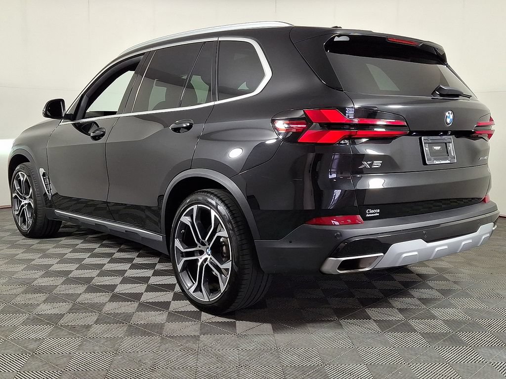Certified 2024 BMW X5 xDrive40i w/ Premium Package AWD/4WD image 7