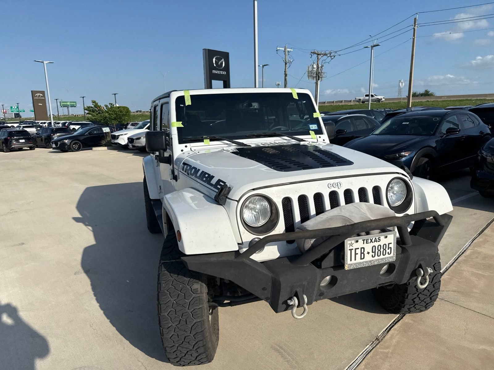 Used 2015 Jeep Wrangler Unlimited Sahara w/ Connectivity Group AWD/4WD image 4