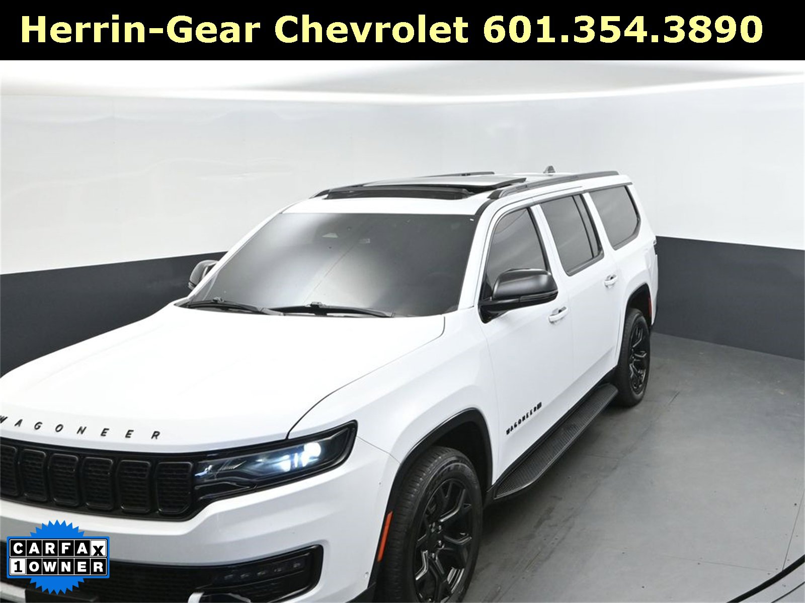 Used 2024 Jeep Wagoneer L Series II image 32