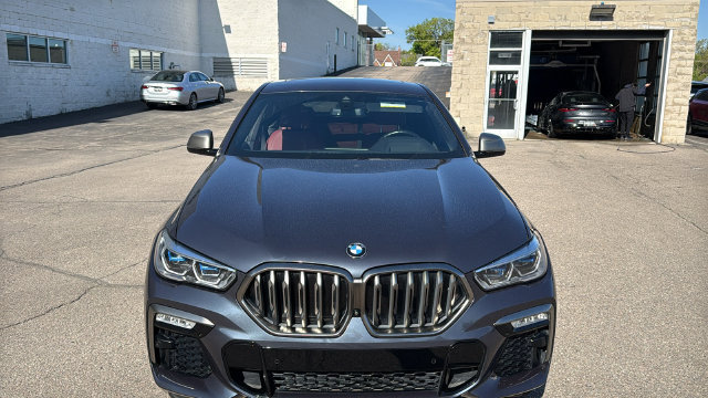 Used 2021 BMW X6 M50i w/ Executive Package AWD/4WD image 10