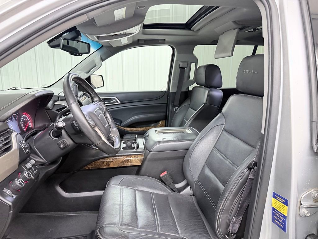 Used 2015 GMC Yukon XL Denali w/ Open Road Package AWD/4WD image 10