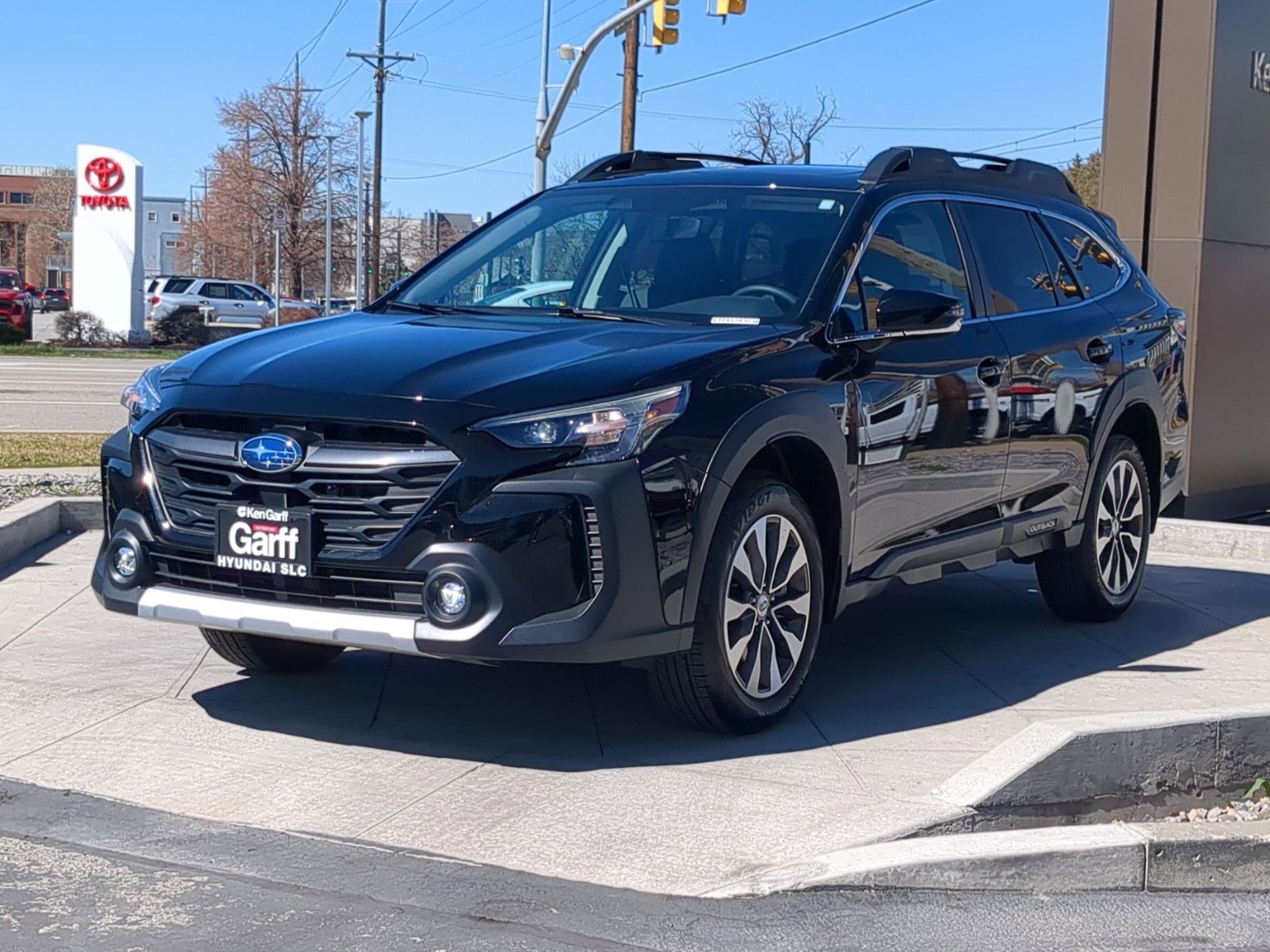 Used 2025 Subaru Outback Limited XT w/ Popular Package #2 image 10