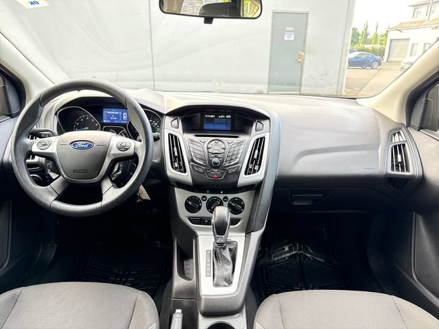 Used 2012 Ford Focus SE FWD image 11