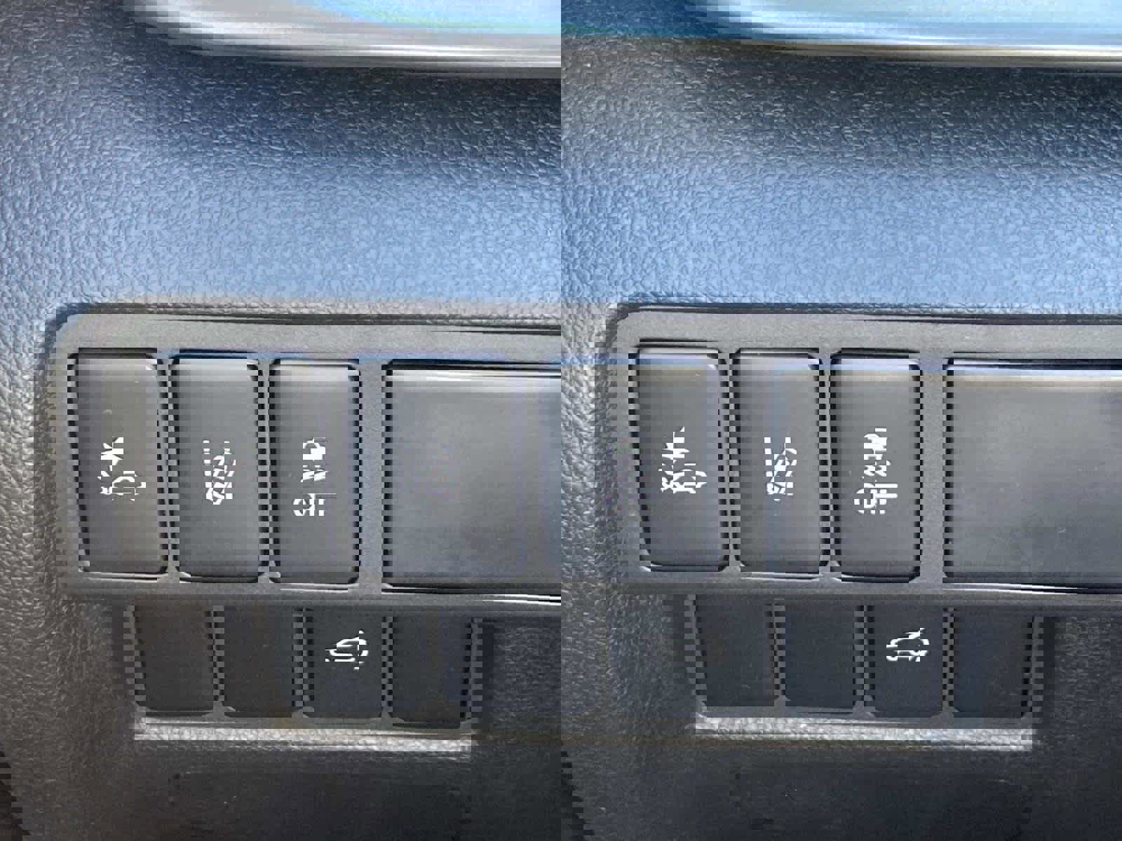 New 2026 Mitsubishi Eclipse Cross Black Edition image 17