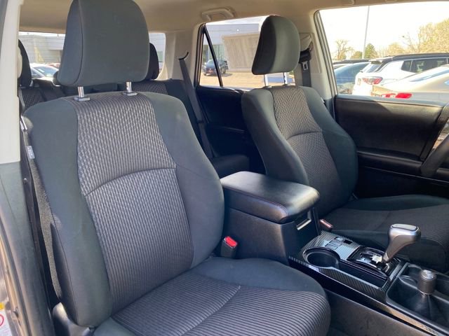 Used 2018 Toyota 4Runner TRD Off-Road image 9