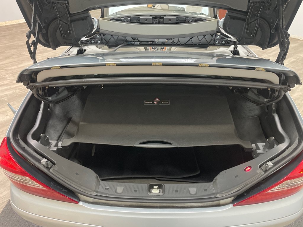 Used 2007 Mercedes-Benz SL 550 image 40
