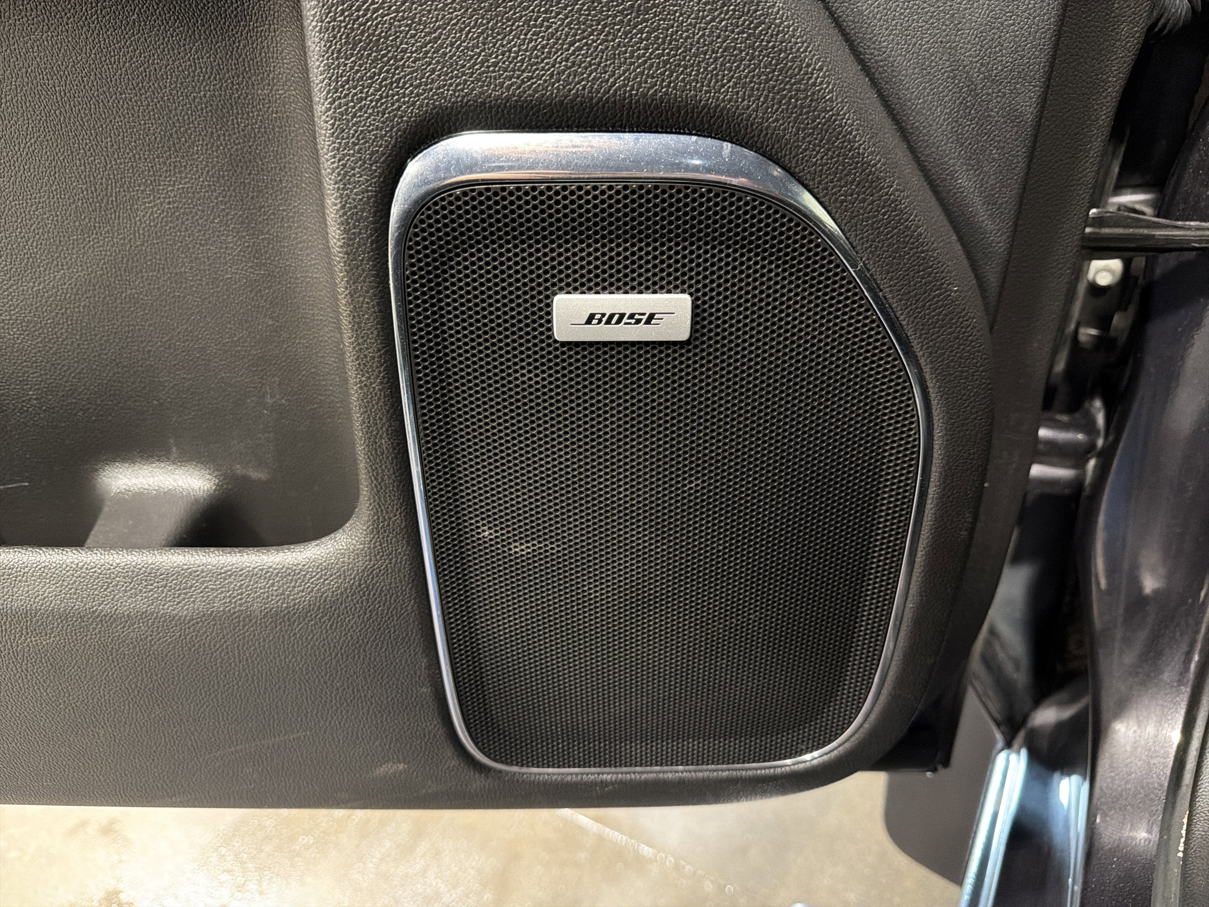 Used 2015 GMC Sierra 3500 Denali w/ Duramax Plus Package image 15