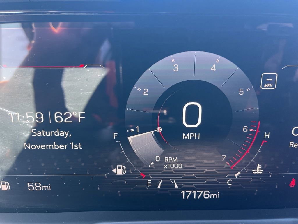 Used 2025 GMC Acadia Elevation FWD image 27