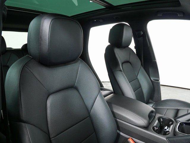 New 2026 Porsche Cayenne S AWD/4WD image 25
