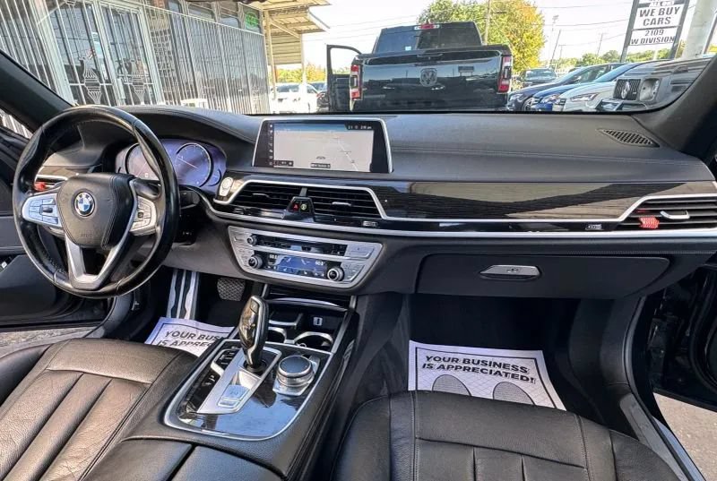 Used 2018 BMW 740i RWD image 48