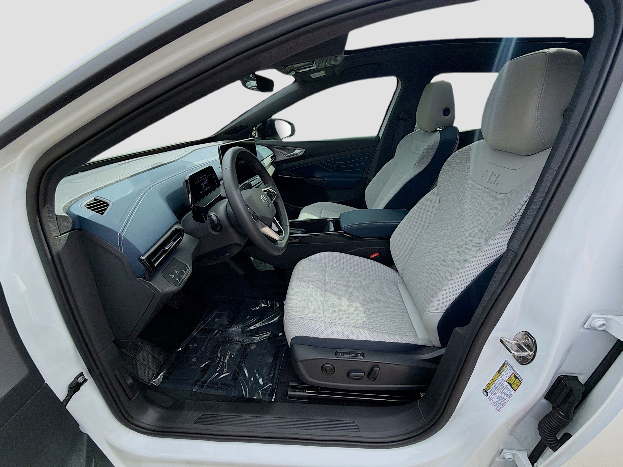 Certified 2025 Volkswagen ID.4 Pro S w/ ID.4 Black Package image 19