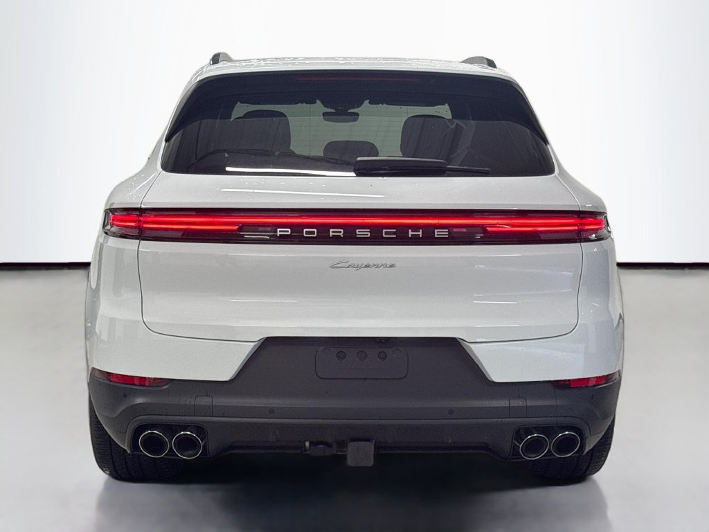 Certified 2025 Porsche Cayenne AWD/4WD image 10