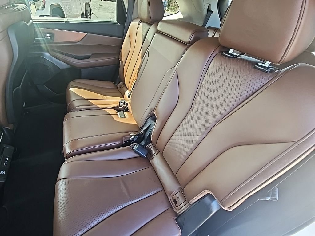 Used 2023 Acura MDX SH-AWD w/ Technology Package image 17
