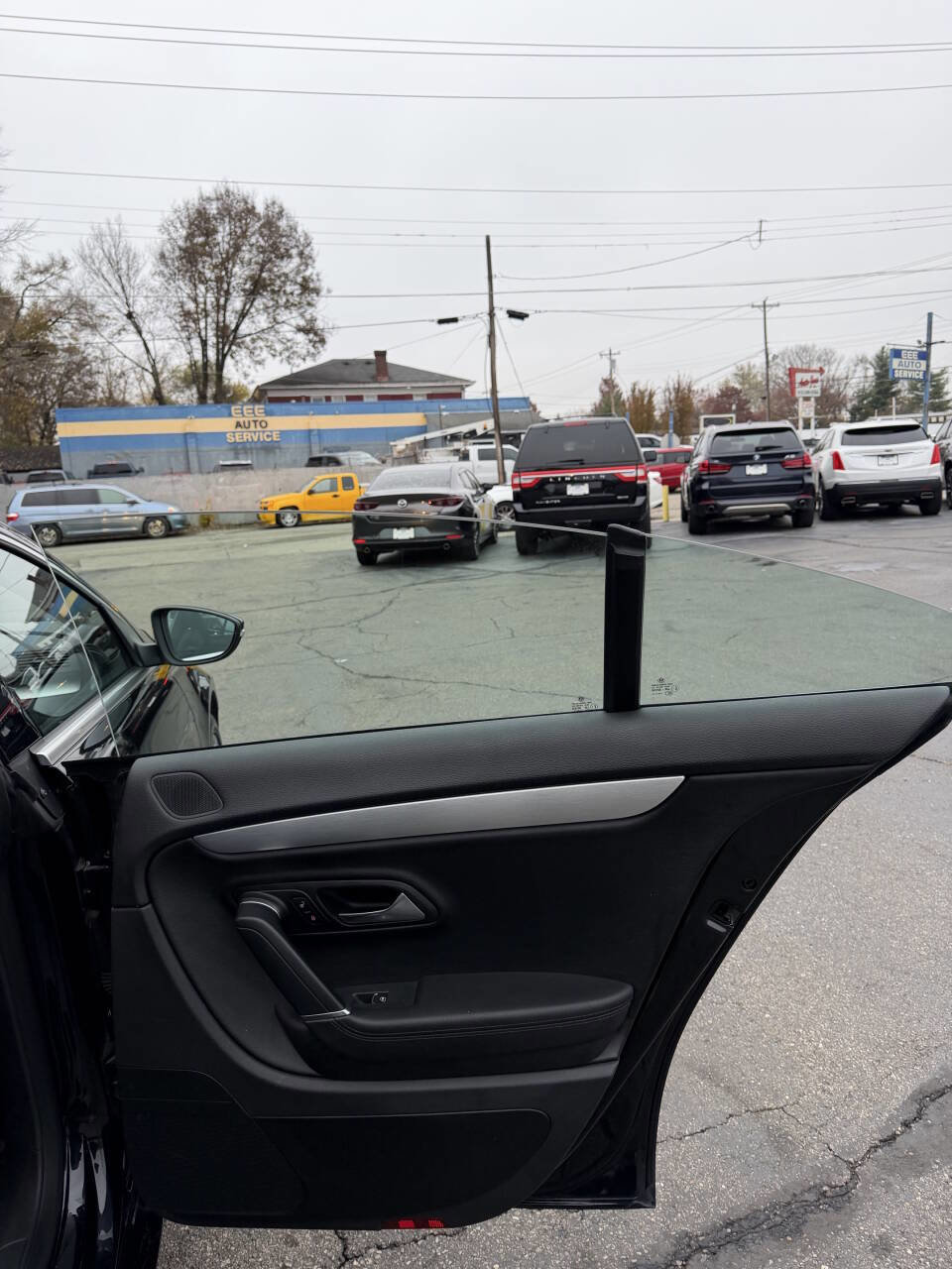 Used 2010 Volkswagen CC Luxury image 18