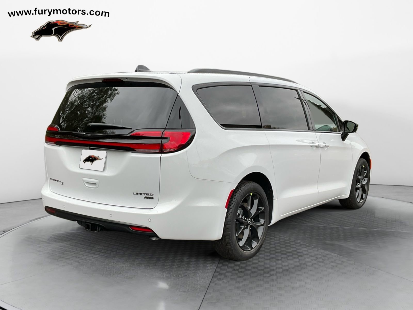 New 2026 Chrysler Pacifica Limited w/ S Appearance Package image 3