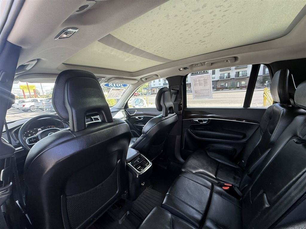 Used 2018 Volvo XC90 T6 Momentum w/ Convenience Package AWD/4WD image 23