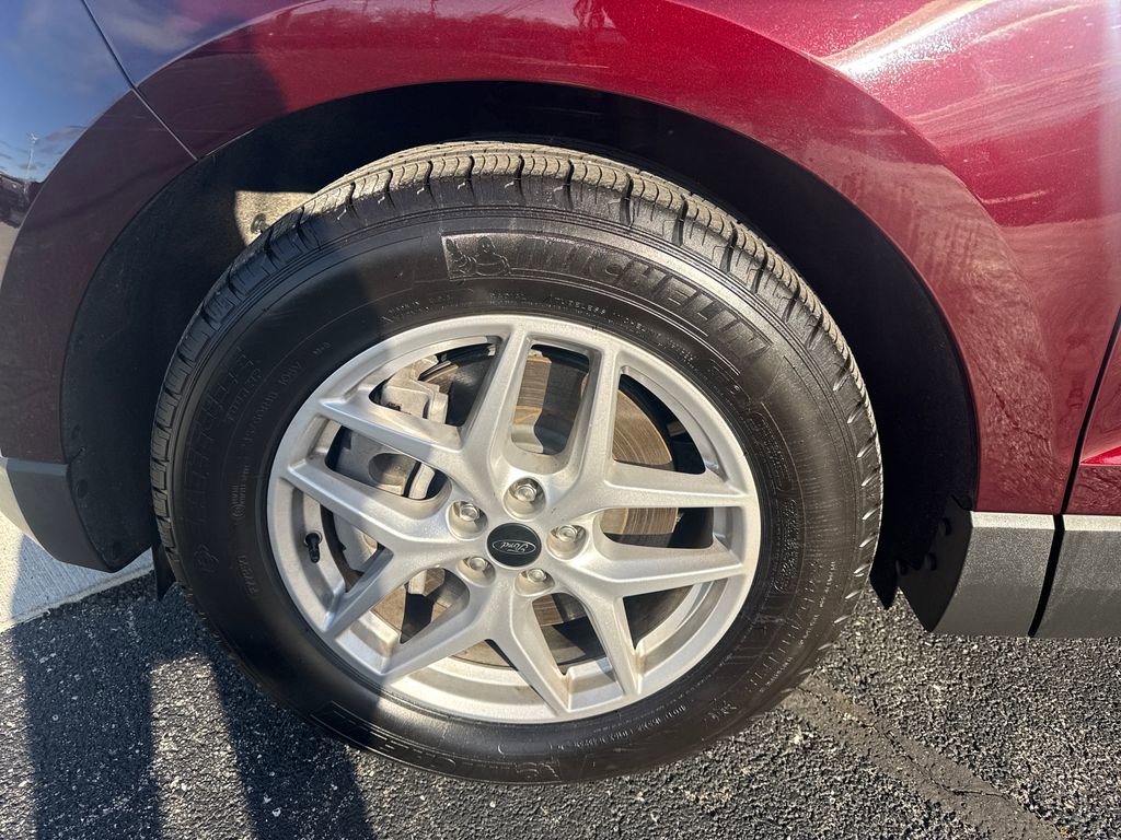 Used 2024 Ford Edge SEL w/ Convenience Package image 16