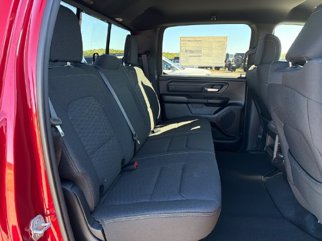 New 2027 RAM 1500 Express AWD/4WD image 33