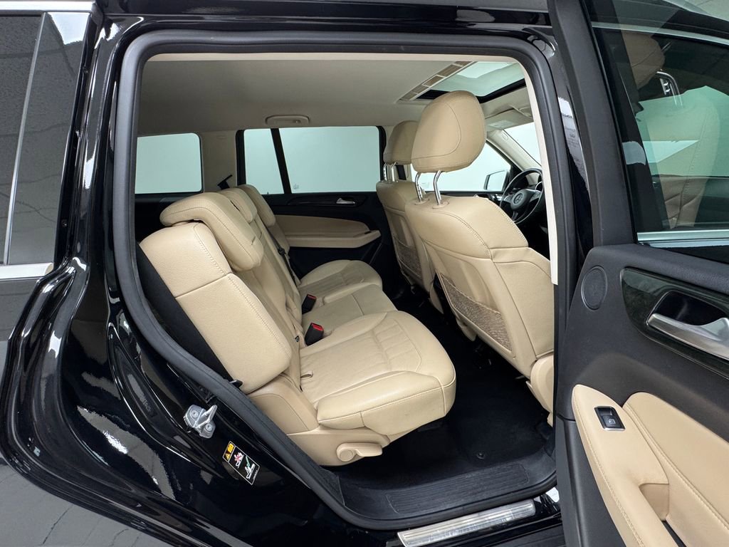 Used 2019 Mercedes-Benz GLS 450 4MATIC image 17