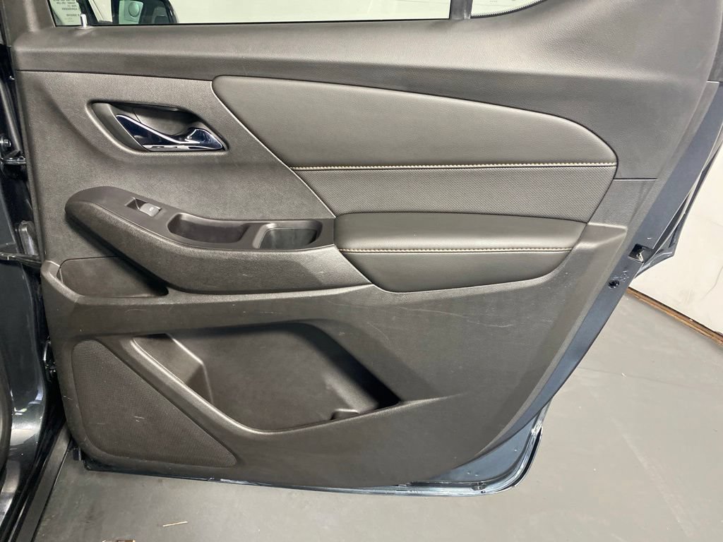 Used 2018 Chevrolet Traverse Premier w/ LPO, Floor Liner Package AWD/4WD image 31