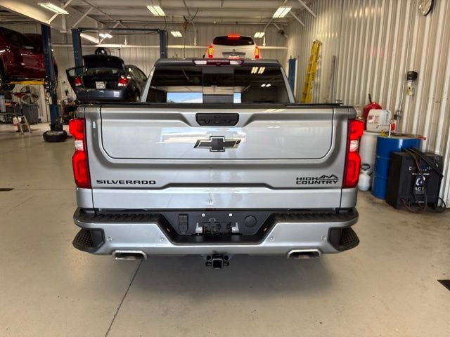 Used 2023 Chevrolet Silverado 1500 High Country w/ LPO, Dark Essentials Package AWD/4WD image 4