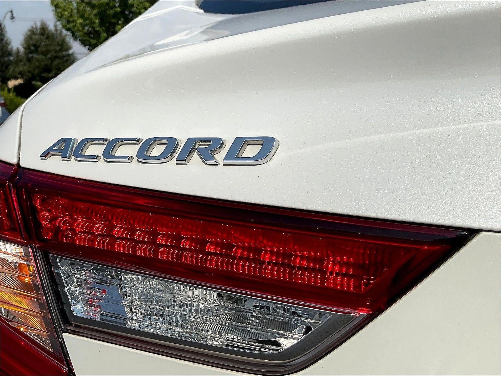 Used 2018 Honda Accord EX-L image 24