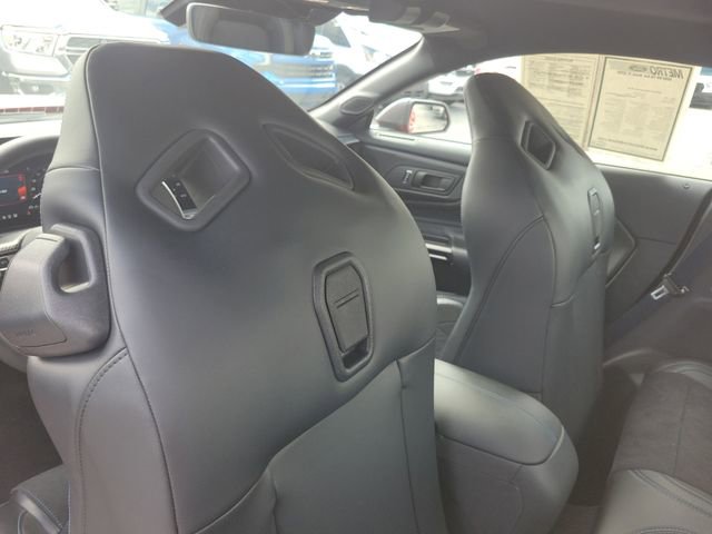 Used 2025 Ford Mustang Dark Horse image 10
