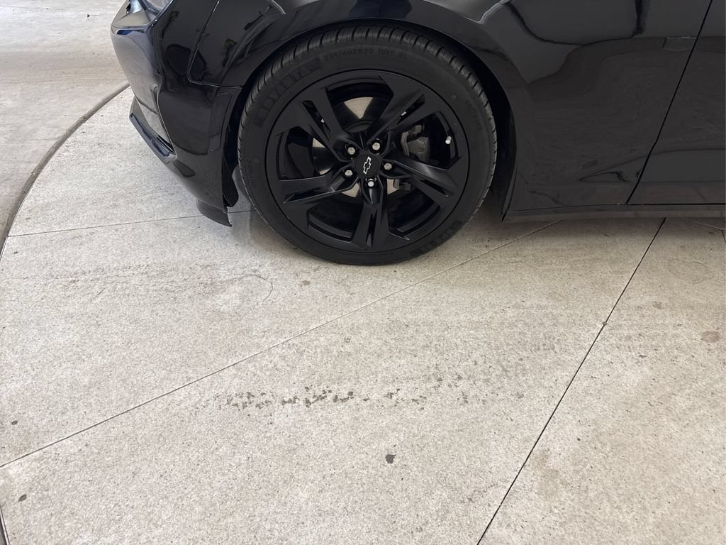 Used 2021 Chevrolet Camaro LT RWD image 14