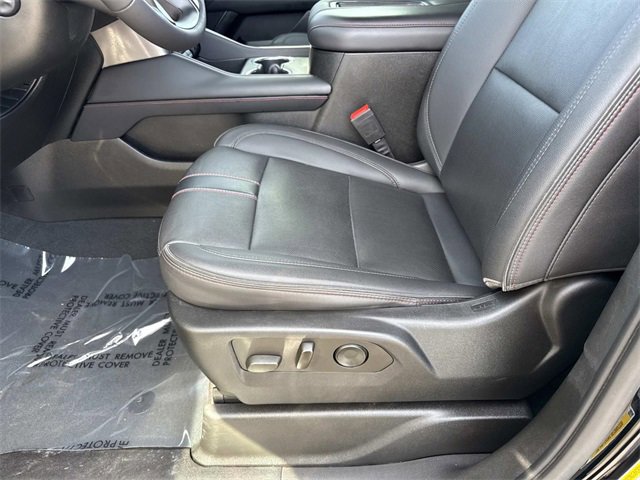 Used 2022 Chevrolet Tahoe RST w/ Luxury Package image 12