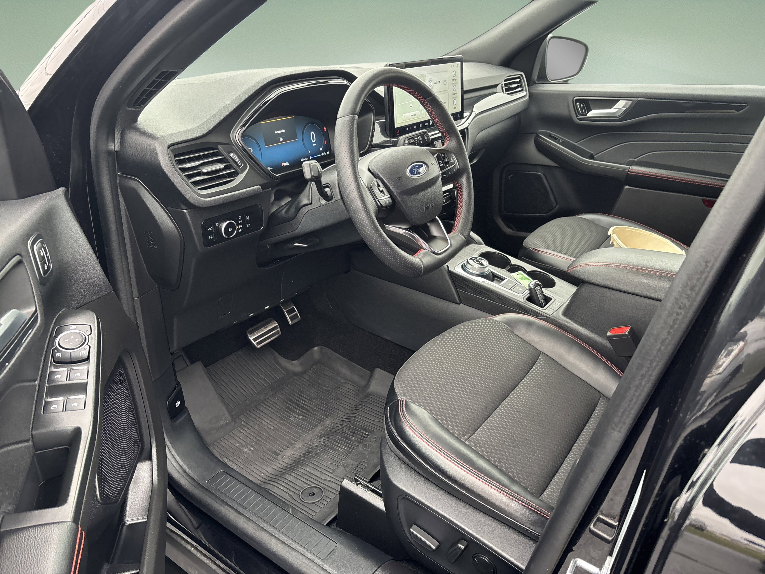 Used 2024 Ford Escape ST-Line Select w/ Tech Pack #2 image 19