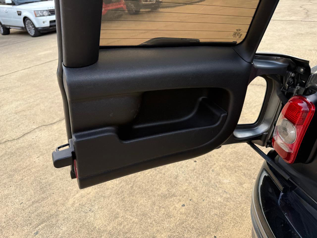 Used 2010 MINI Cooper Clubman S image 23