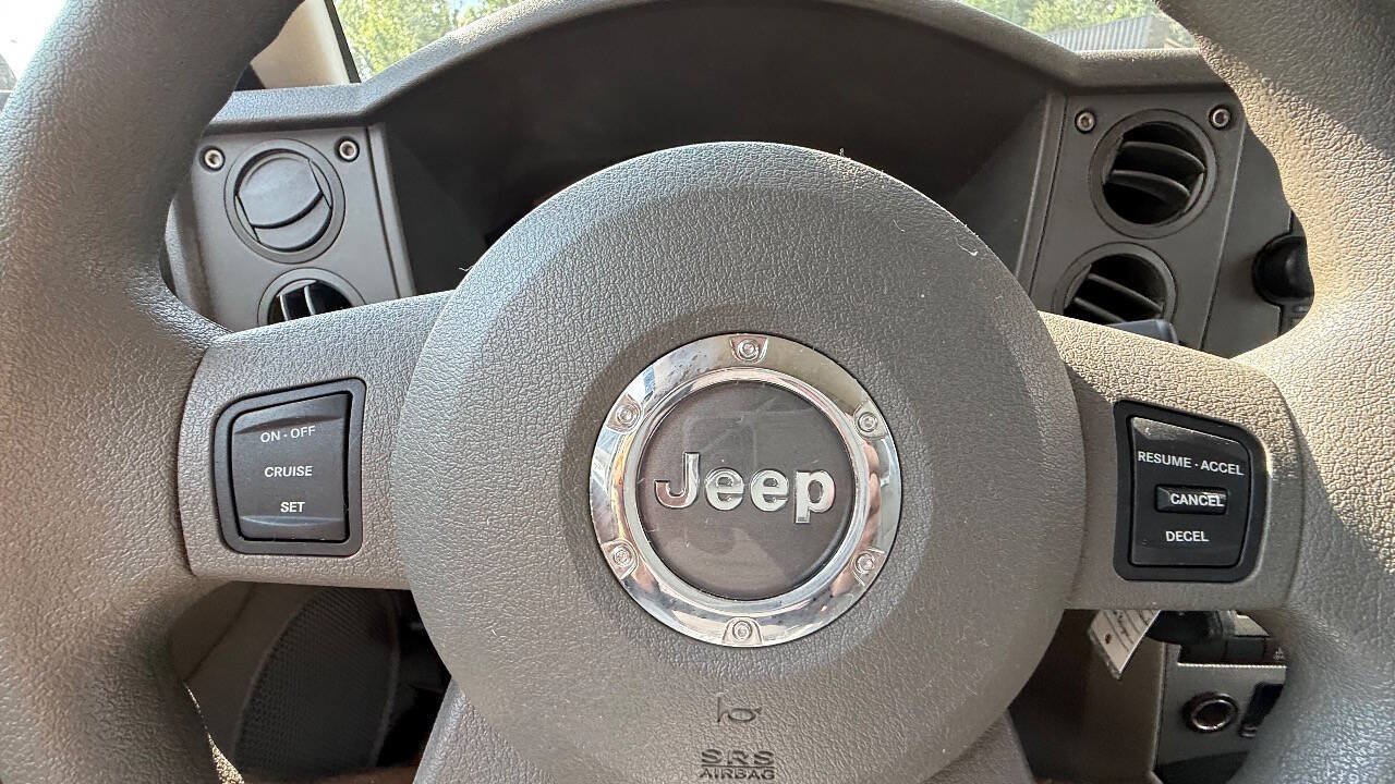 Used 2006 Jeep Commander 2WD image 80