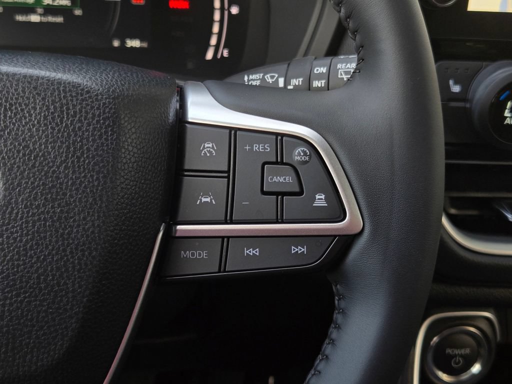 Used 2026 Toyota Grand Highlander AWD Hybrid image 23