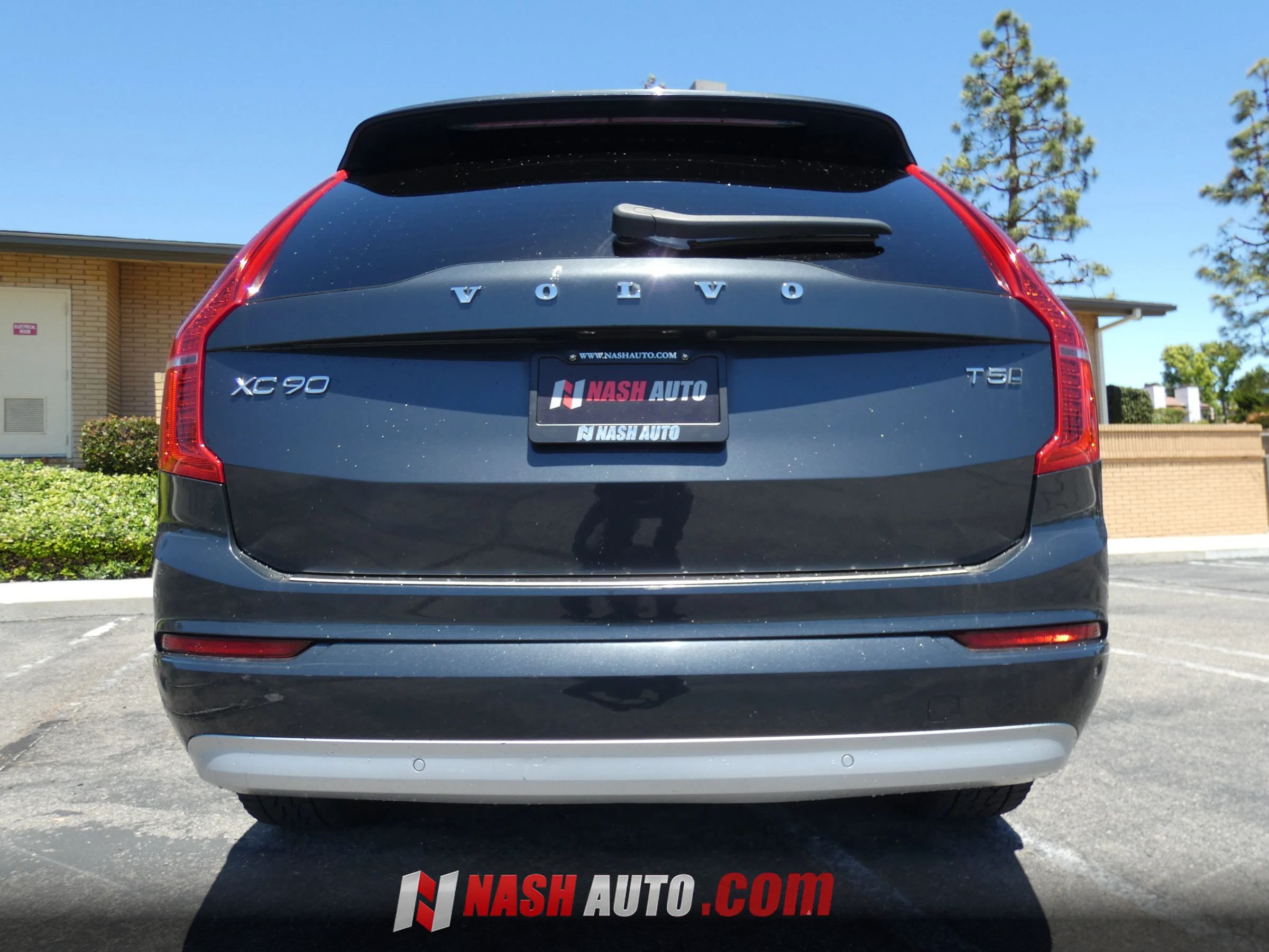 Used 2022 Volvo XC90 T5 Momentum w/ Climate Package AWD/4WD image 10