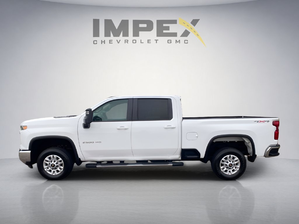 Used 2026 Chevrolet Silverado 2500 LT AWD/4WD image 2