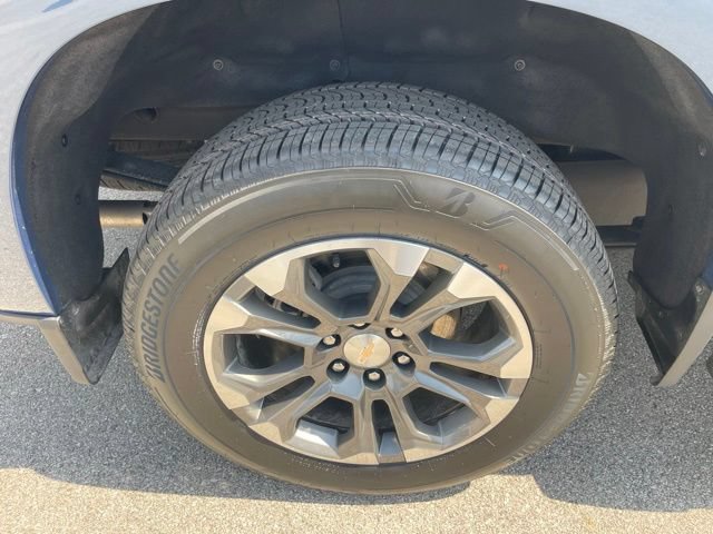 Used 2024 Chevrolet Silverado 1500 High Country w/ Technology Package AWD/4WD image 34