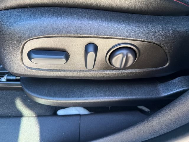 Used 2023 Chevrolet Equinox RS image 18