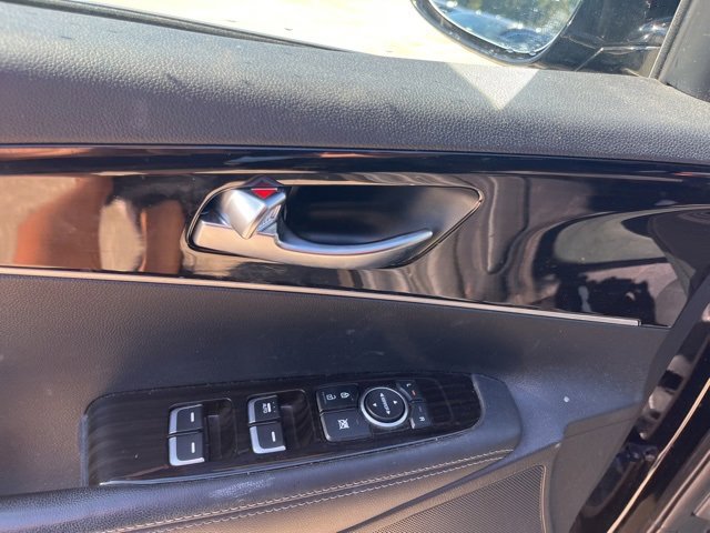 Used 2020 Kia Sorento L image 12
