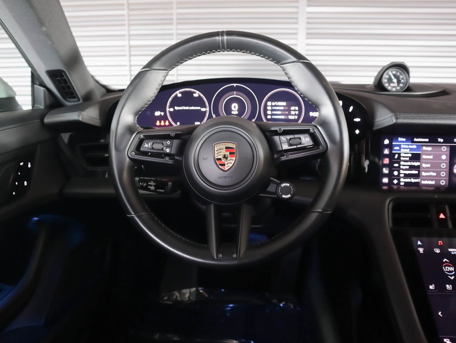 Certified 2021 Porsche Taycan 4S AWD/4WD image 13
