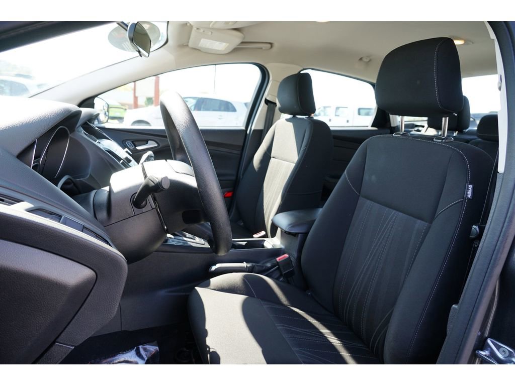 Used 2018 Ford Focus SE image 12