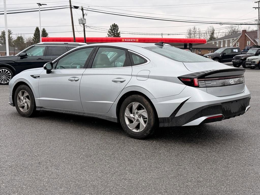 Used 2025 Hyundai Sonata SE image 4