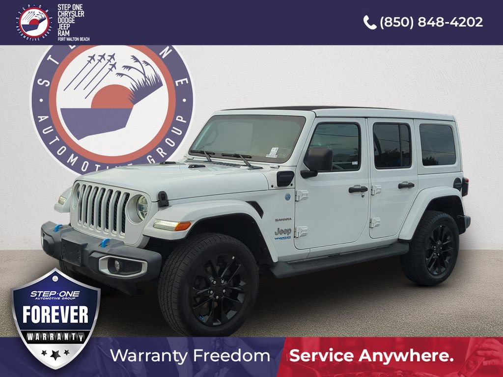 Used 2022 Jeep Wrangler Unlimited Sahara AWD/4WD image 2