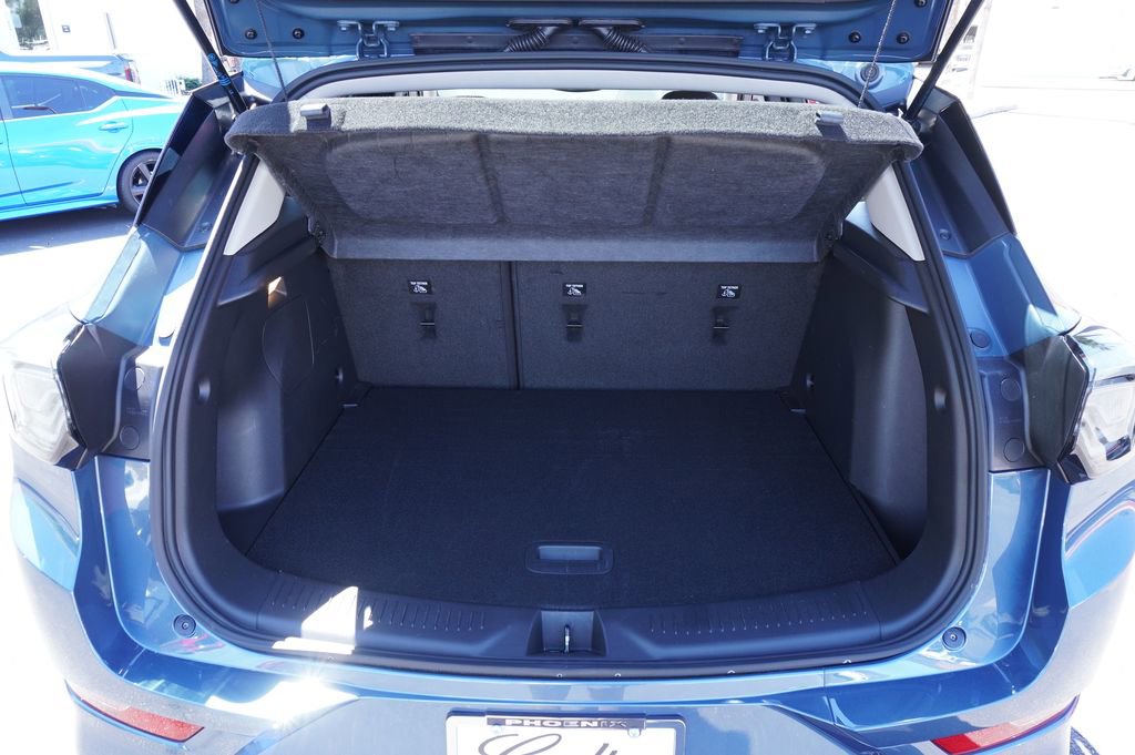 Certified 2024 Buick Encore GX Avenir image 8