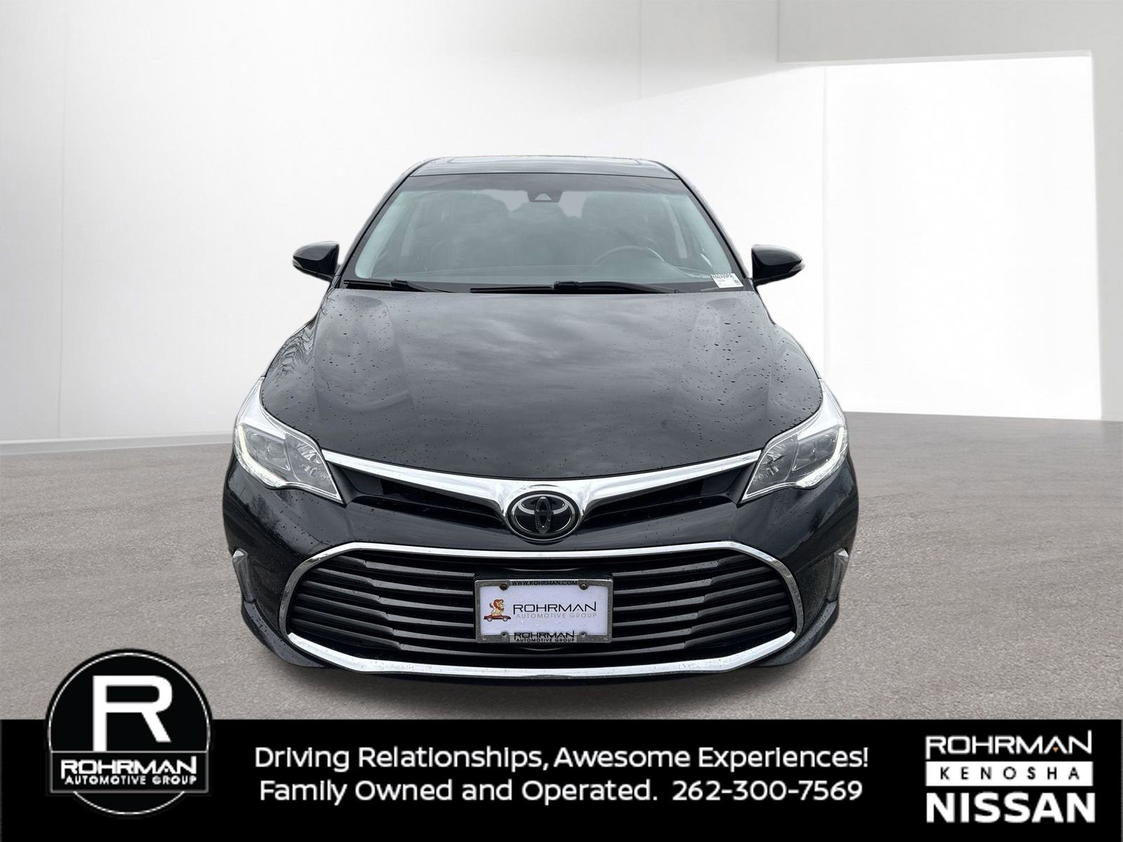 Used 2016 Toyota Avalon Limited w/ Toyota Safety Sense Package image 8